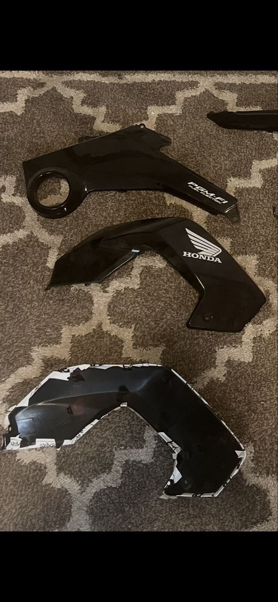 Honda Grom plastic and headlight. Asking $185 OBO