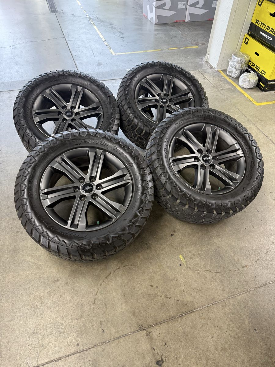 2023 ford f150 OEM 20in wheels/ 305/55/20 tires