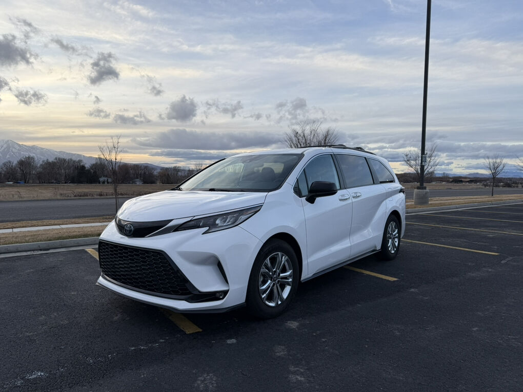 2023 Toyota Sienna 25th Anniversary Edition