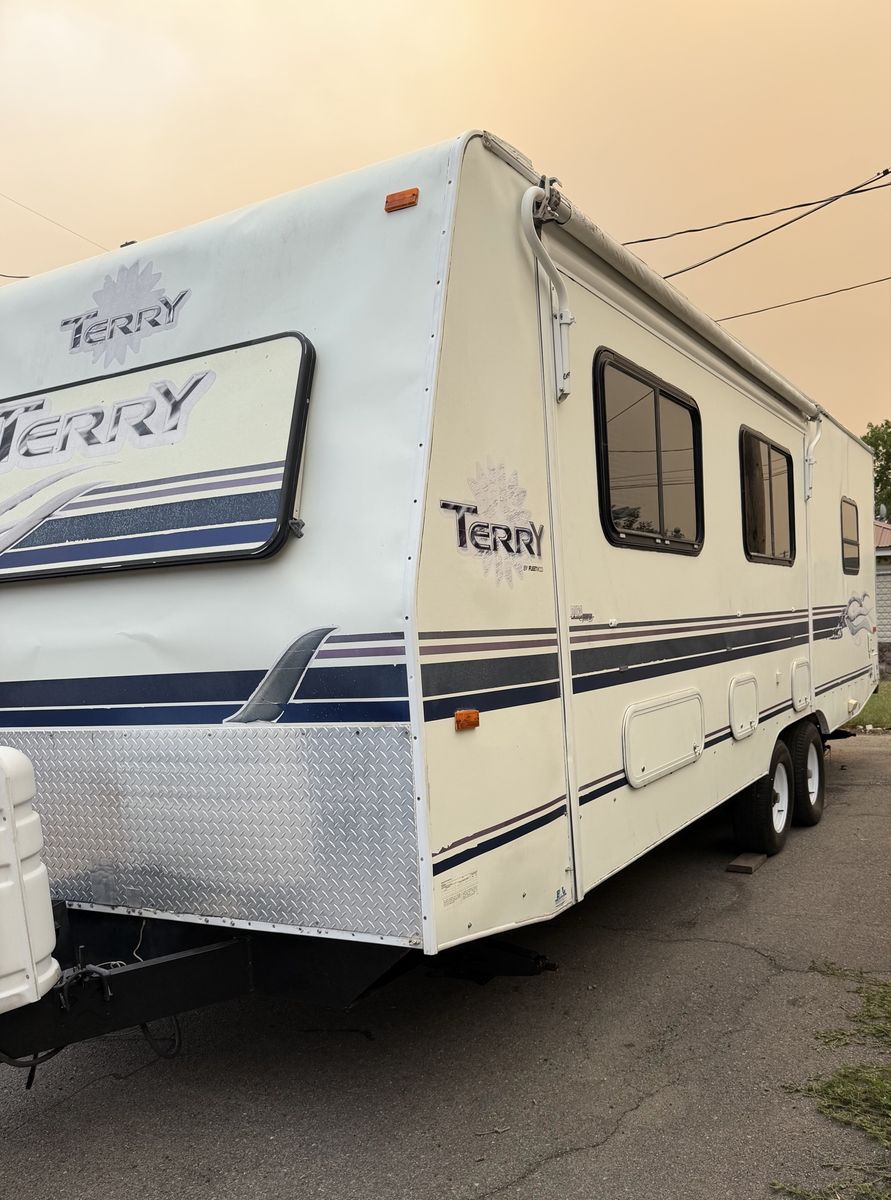 1999 All seasons Terry w/slide 27ft.