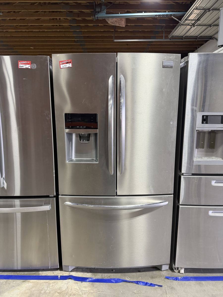 GOOD CONDITION FRIGIDAIRE FRENCH DOOR FRIDGE
