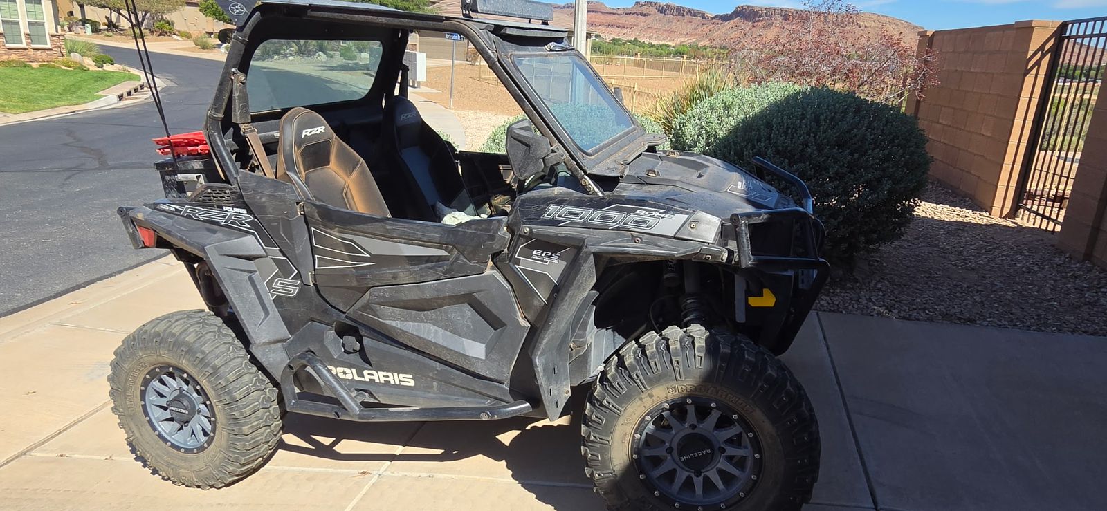 2016 Polaris RZR S 1000 EPS