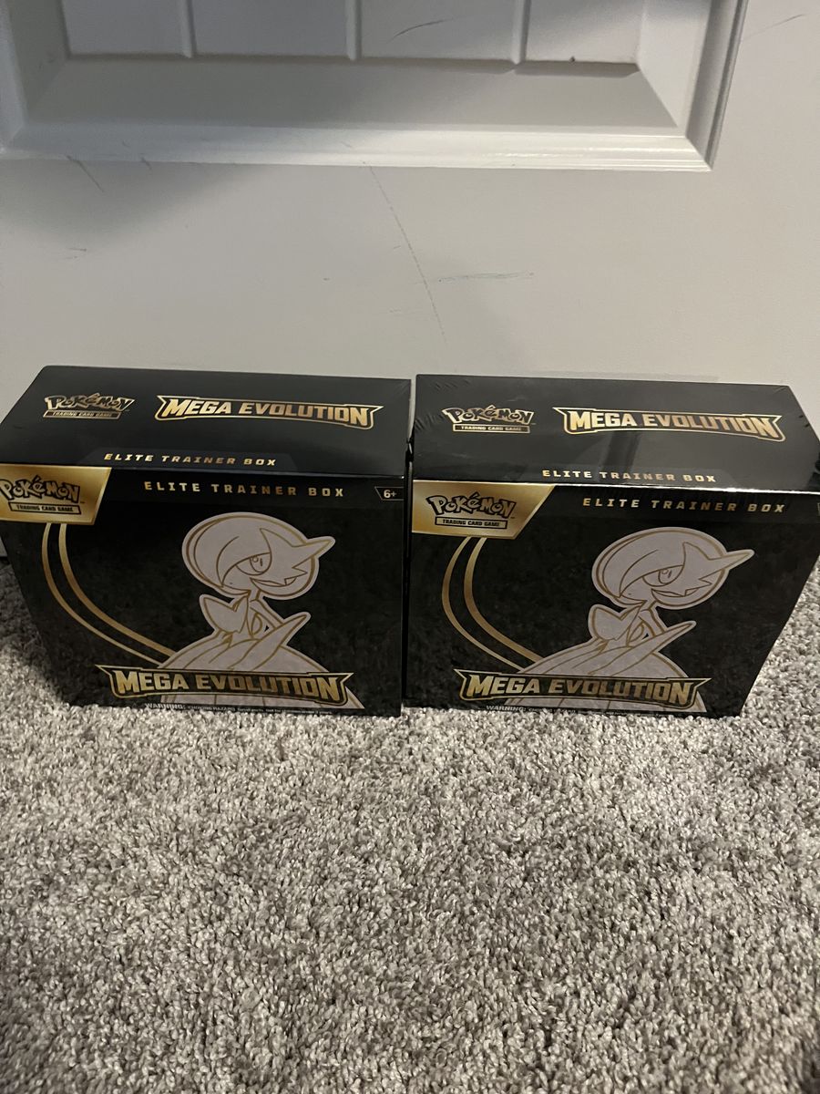 Lot of 2 mega evolutions etbs Pokémon