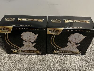 Lot of 2 mega evolutions etbs Pokémon