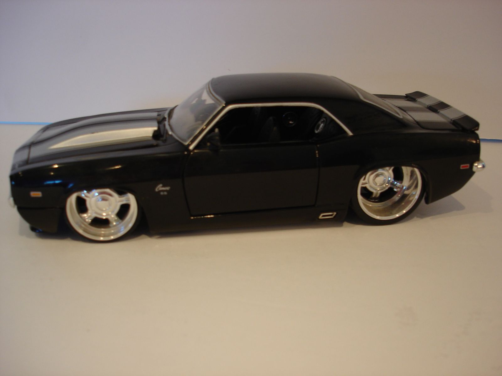 1:32 Die-Cast Chevy Camaro SS - Black with Silver Stripes - Mint Condition