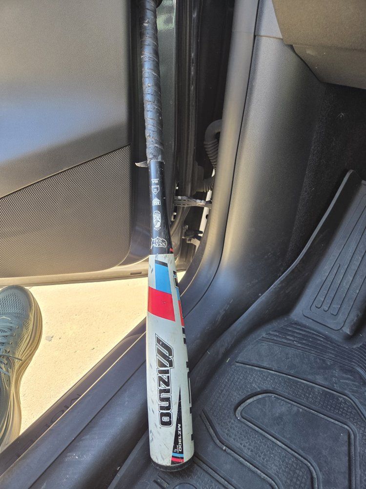 Mizuno Bat 24" Fast pitch