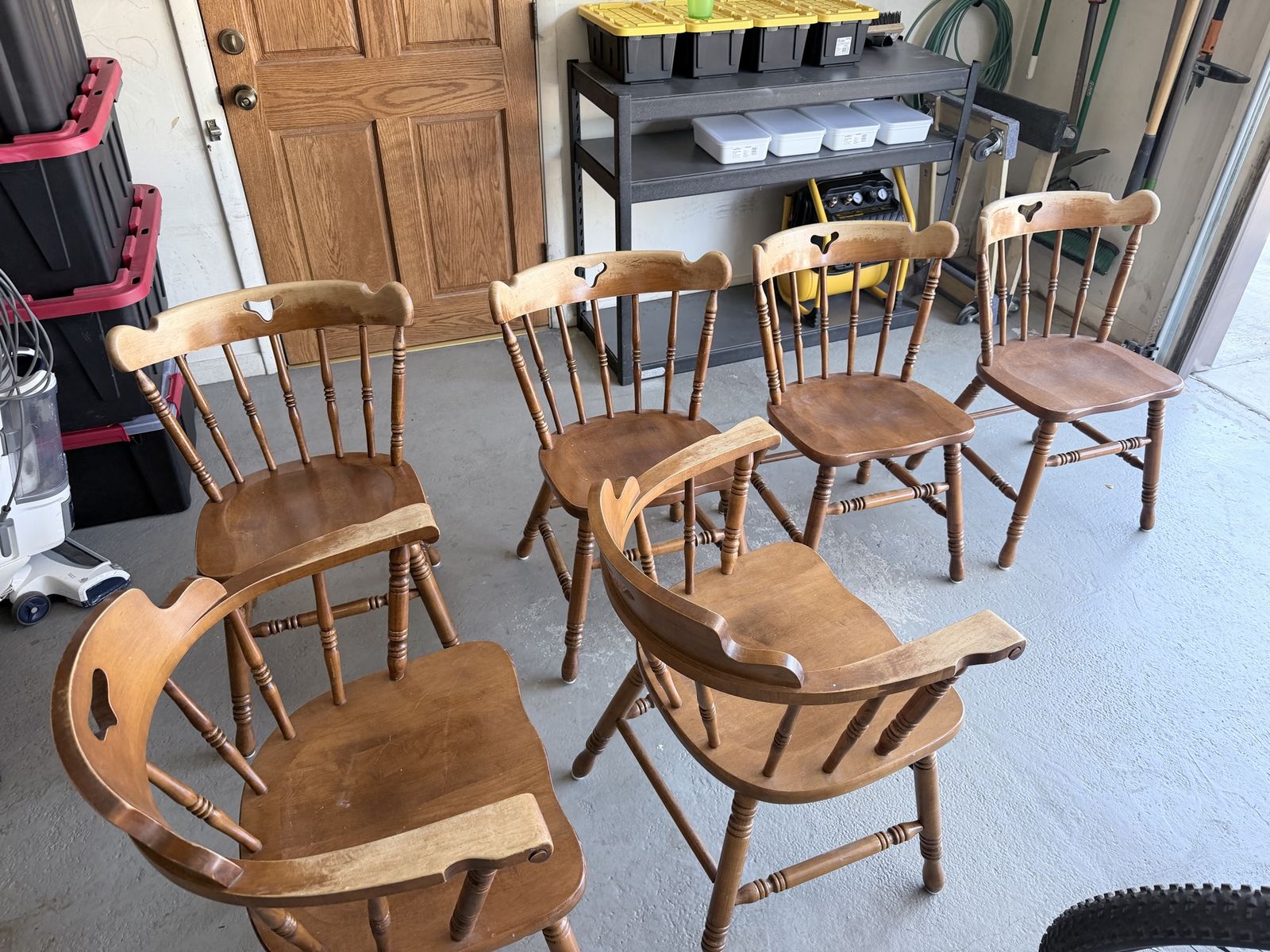 Six chairs - wood vintage