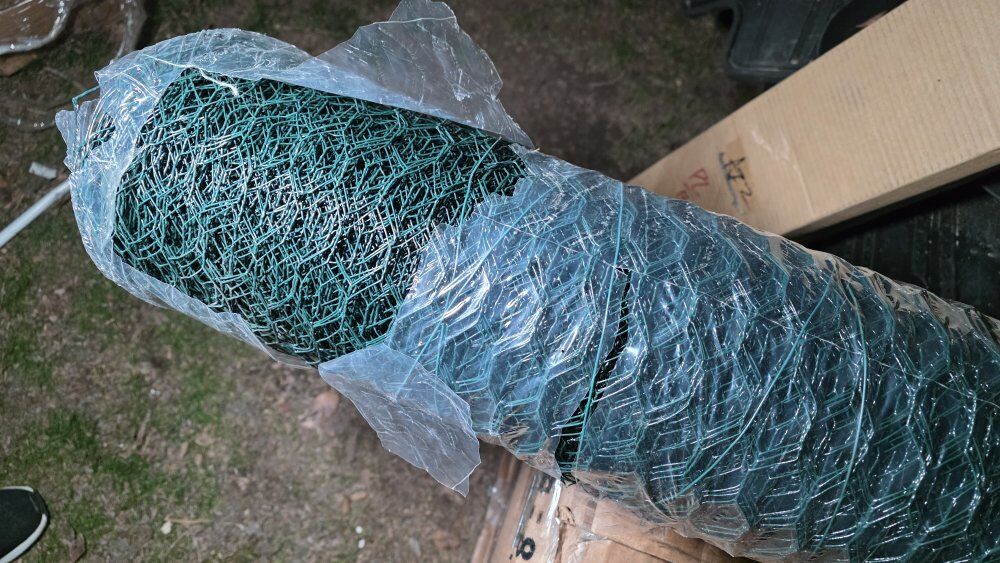 6ft × 50ft Chicken Wire