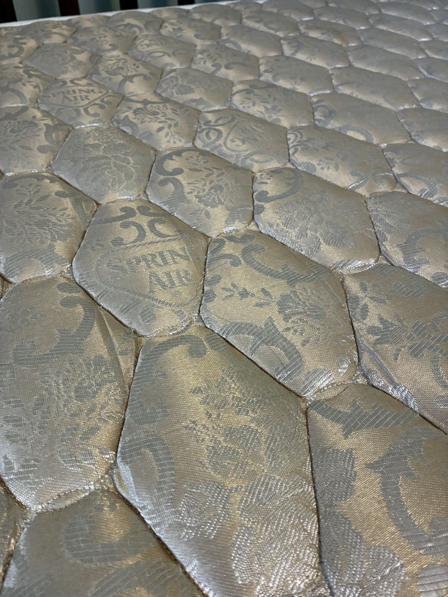 Queen Size Mattress And Box Spring