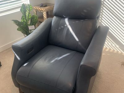 Recliner