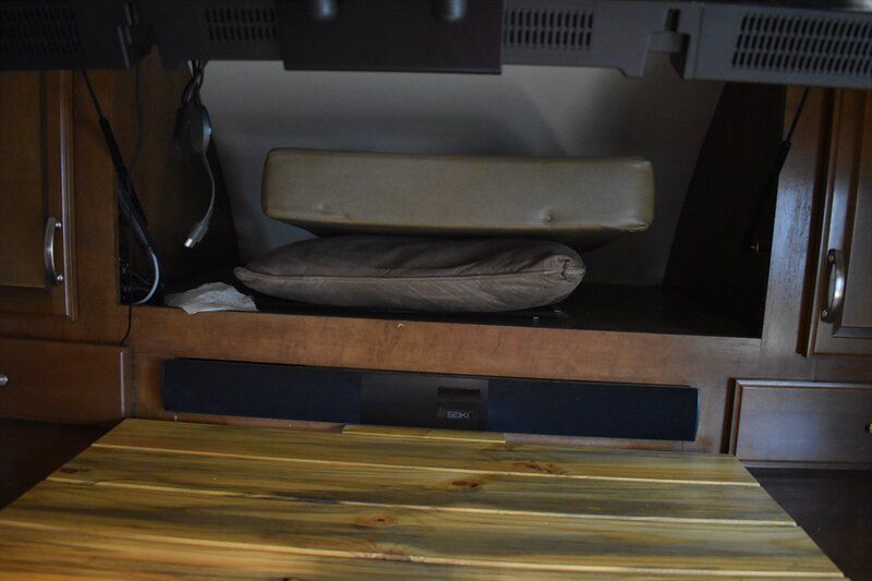 Main image 27