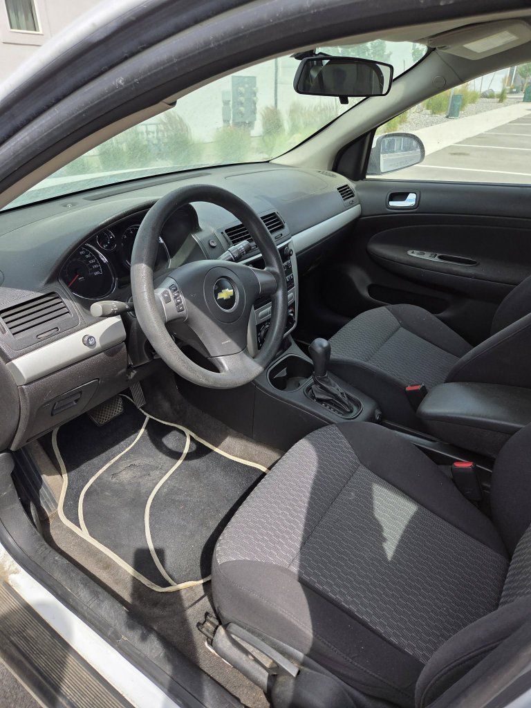 Main image 5