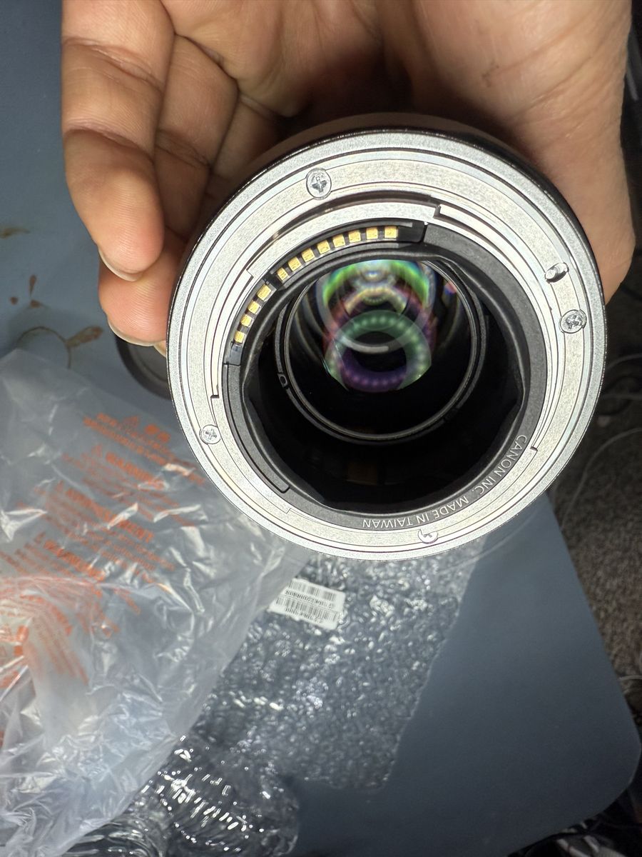 canon rf 24-105mm f4-7.1 is stm lens