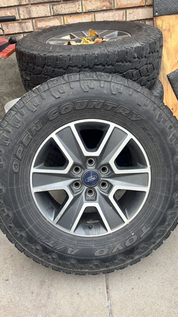 35 Open Country Extreme's With Ford 17 Wheels