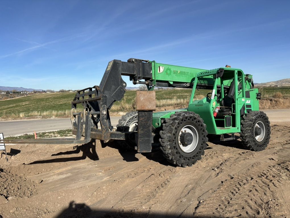 2017 Skytrak 10042 Telehandler