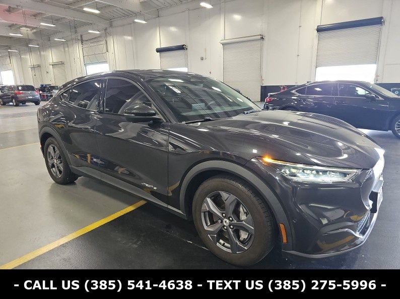 2022 Ford Mustang Mach-E Select