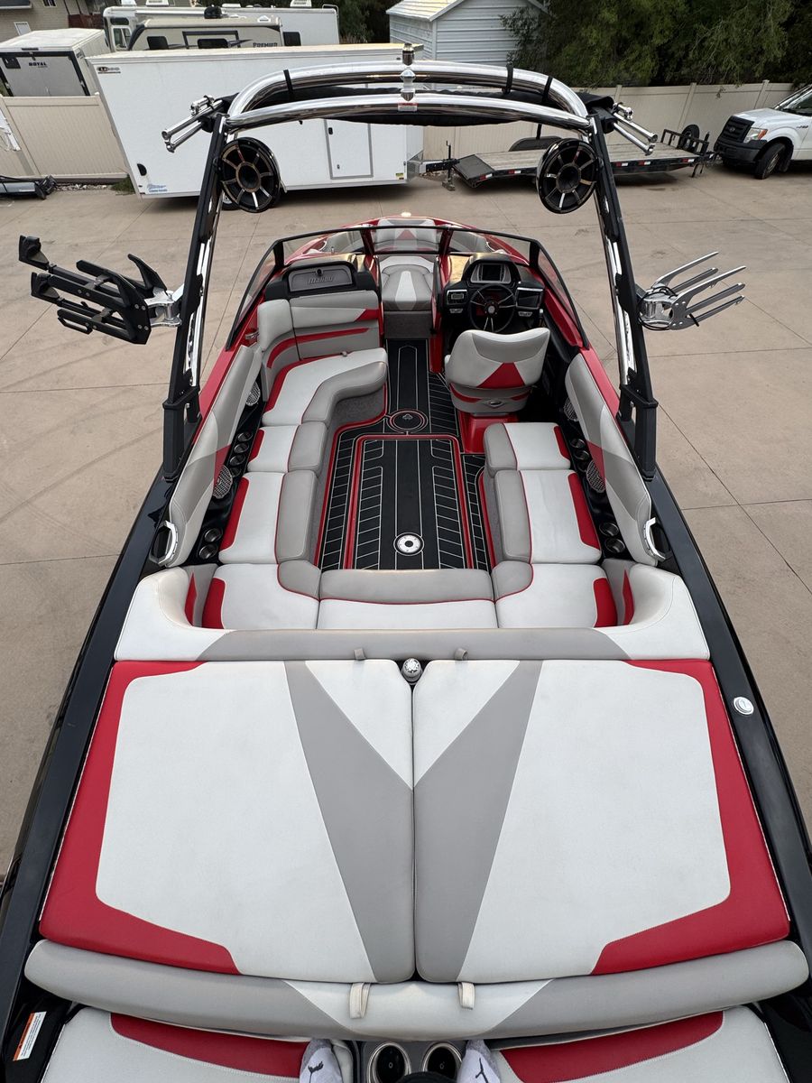 Main image 6