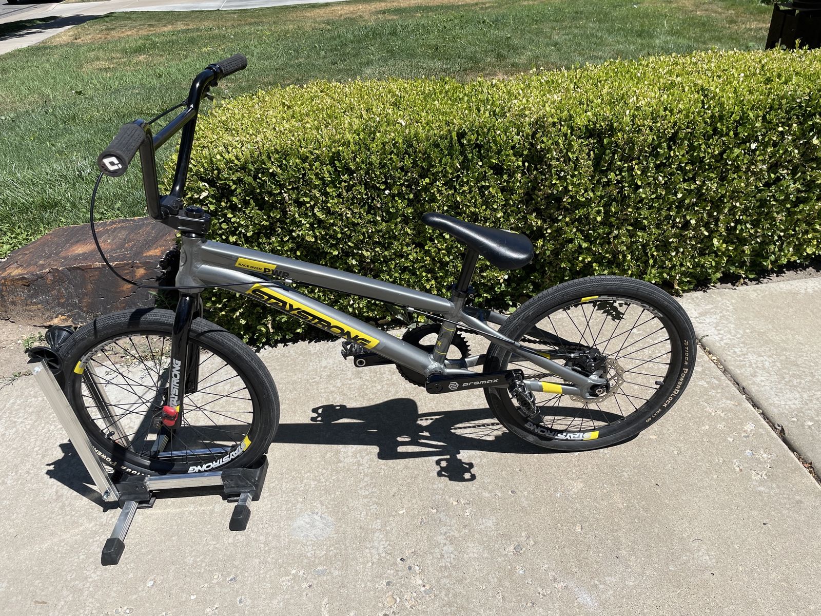 Strong BMX Bike Grey & Yellow, 20-inch wheels, Disc Brakes, Pro XXL Frame
