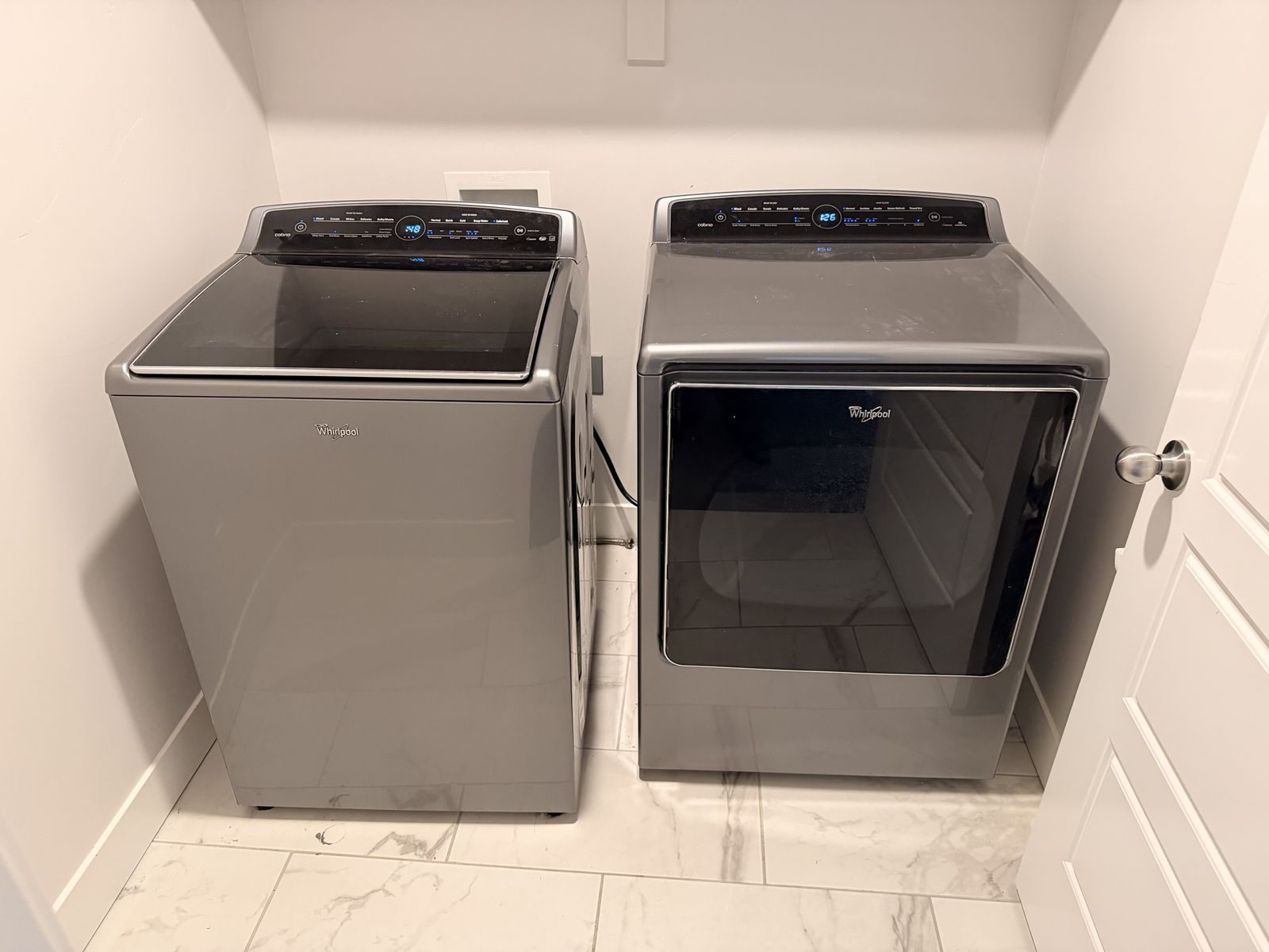 Whirlpool Cabrio Washer and Dryer Set