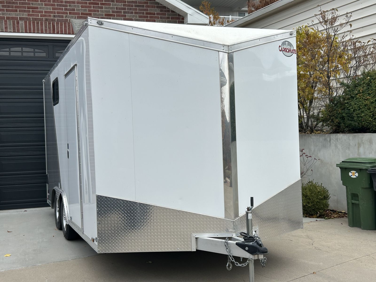 Cargo Mate  2022 Enclosed Trailer