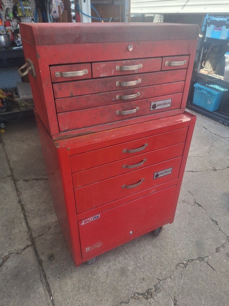 9 drawer waterloo  toolbox with locks plus tools