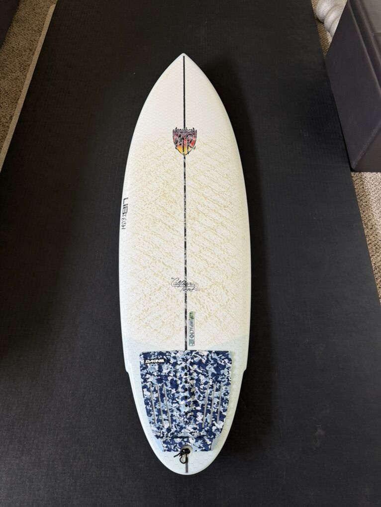 LibTech Surfboard - 5'9 32 L Twin Pin