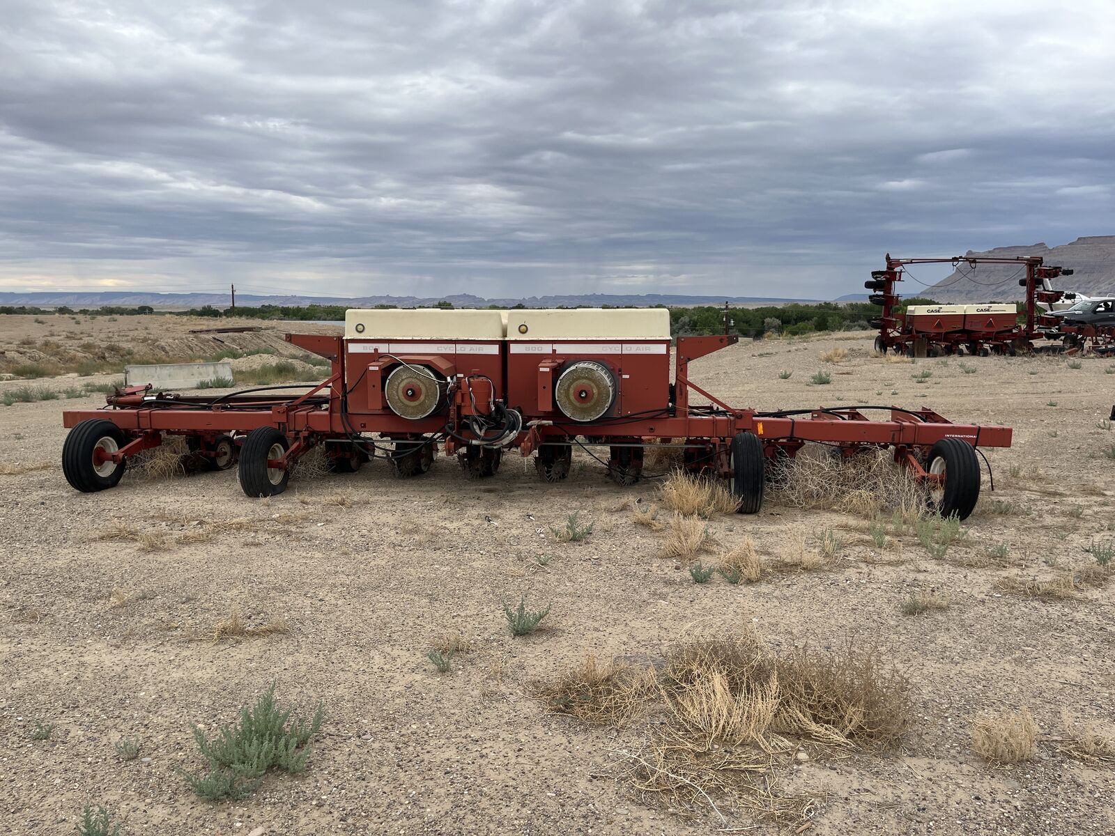 Case IH 800 12 x 30 Corn Planter