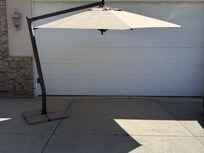 Sturdy Patio Umbrella – Weighted With Pavers