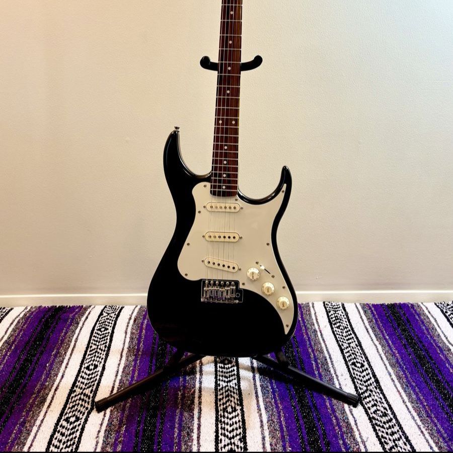 AXL Stratocaster Guitar