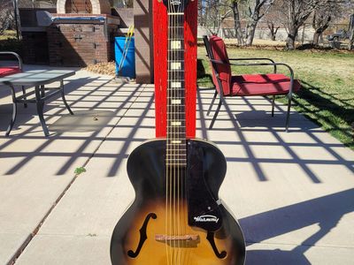 1961 Harmony F-61 Archtop Acoustic Guitar – Honeyburst – All Original – Excellent Condition – Pro Setup