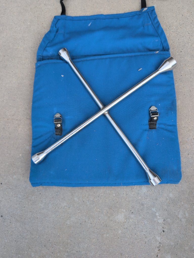 Cross Lug Wrench with Blue Canvas Storage Bag - Tire Iron Tool Brand new