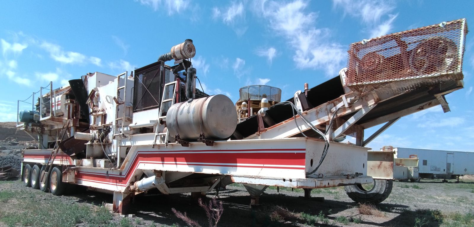 Impact crusher and screen plant, rock crusher