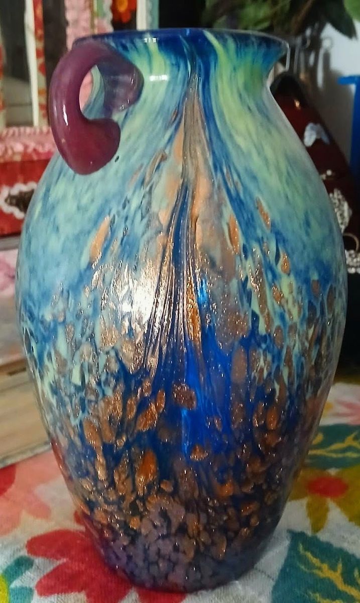 Dale Tiffany Art Glass vase