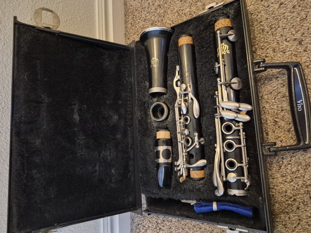 Vito Clarinet with Warranty
