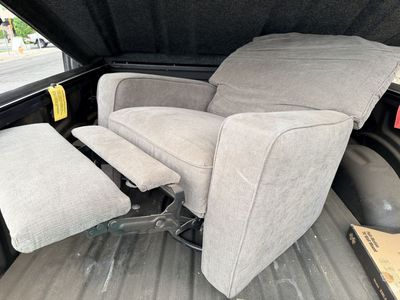 Swiveling, Rocking, Recliner Chair – Extremely Comfortable & Cozy