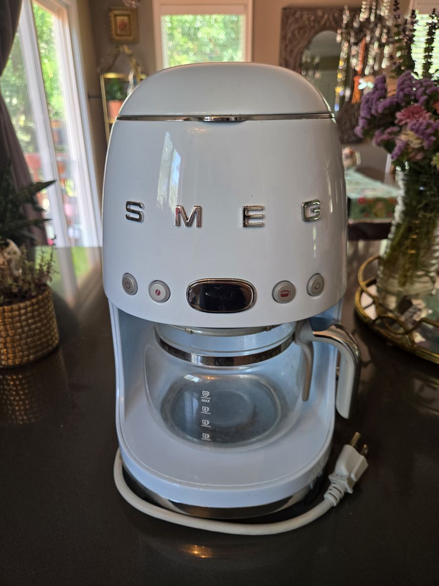 SMEG coffee maker. Light Blue.