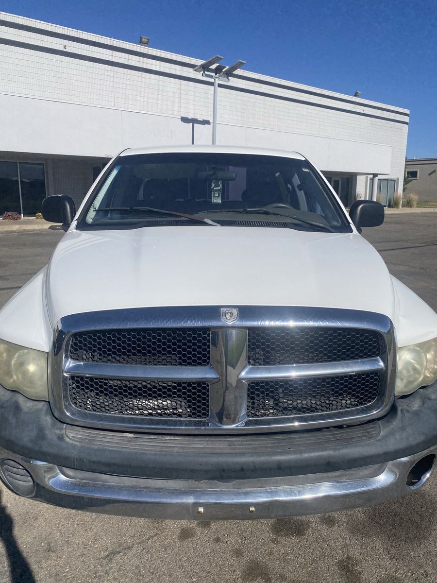 2004 Dodge Ram 1500 White Pickup Truck