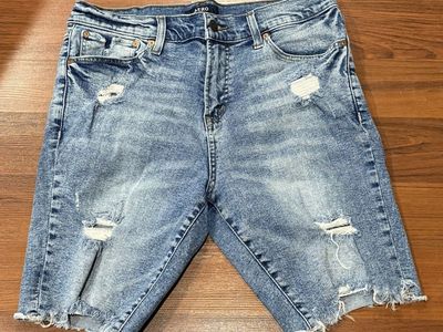 Men Brand Aero Size 32 Denim shorts