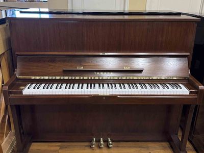 LIKE-NEW YAMAHA UPRIGHT PIANO