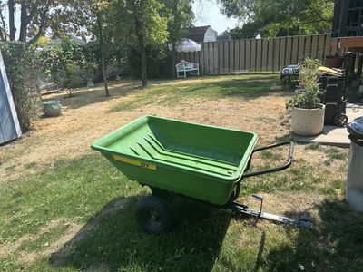John deer wagon