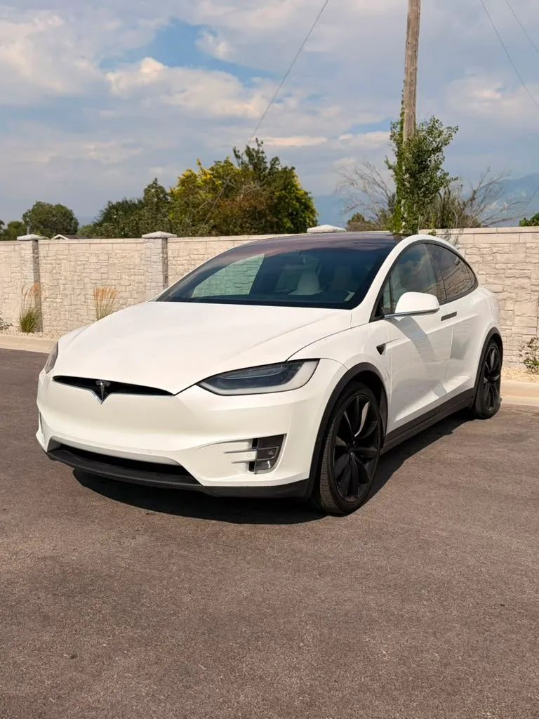 2017 Tesla Model X 75D