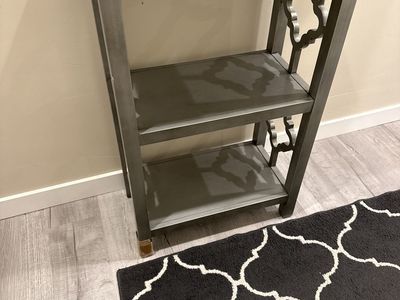 Gray Console Table with 2 Shelves - Decorative Quatrefoil Design