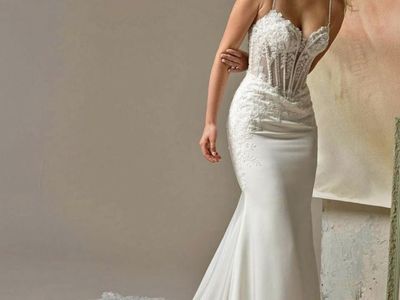 Never worn Wedding dress