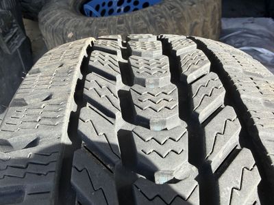 Firestone set of 4 235//65R16