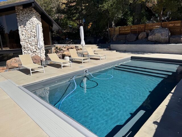Fiberglass Swimming Pools