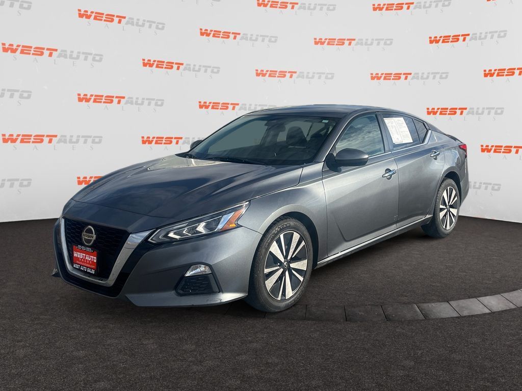 2022 Nissan Altima 2.5 SV