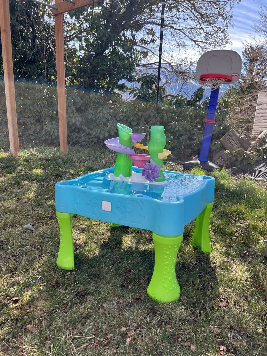 Water Table Toy