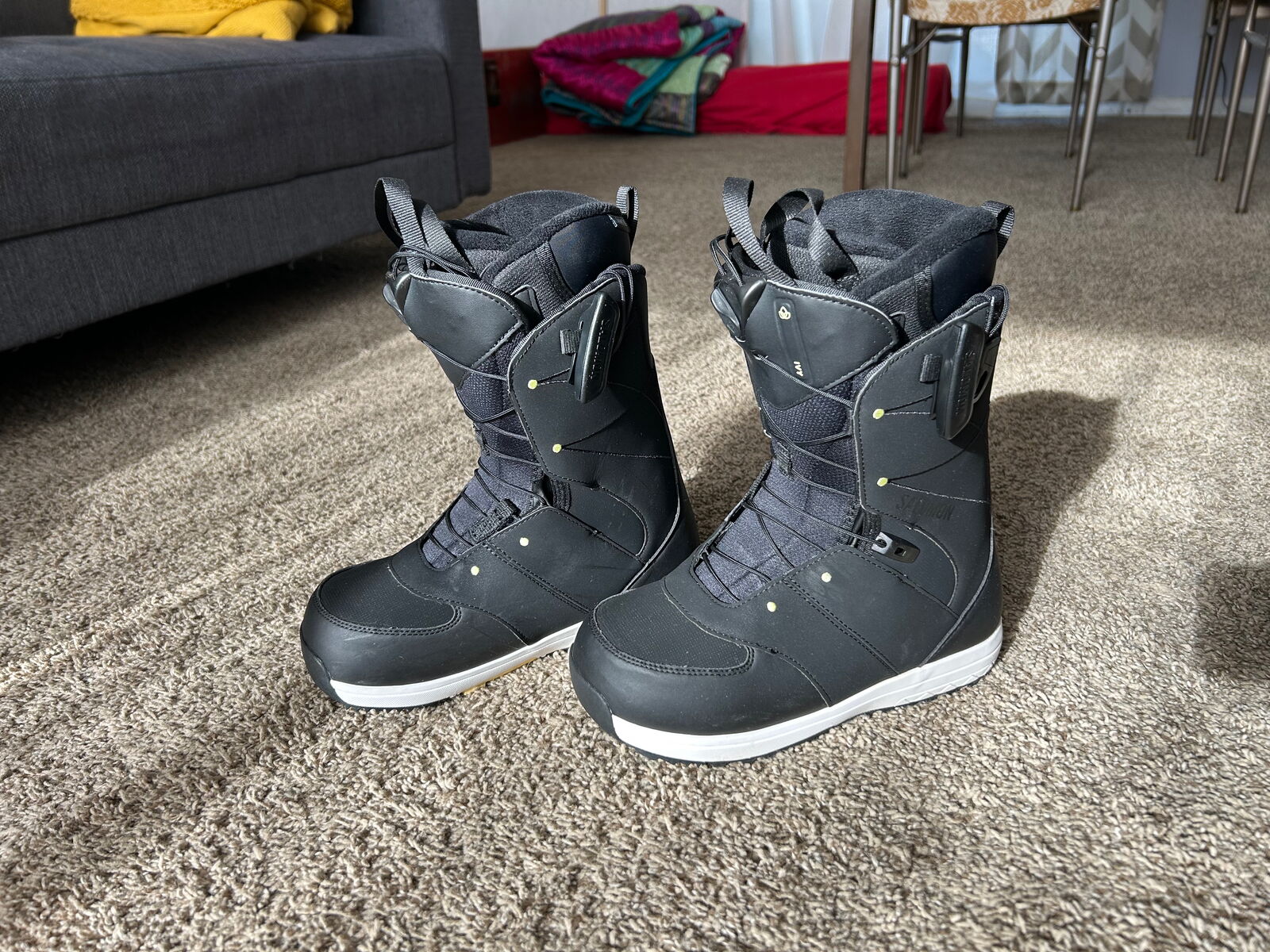 Women’s Salomon Ivy Snowboard Boots – Speedlace System – Size 7.5 – Barely Used