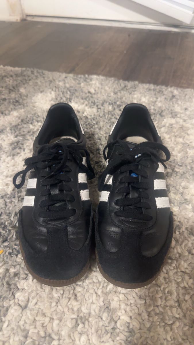 Adidas Samba Classic Black White Leather Indoor Soccer Shoes Sneakers - Size Men's 4.5/Women's 6