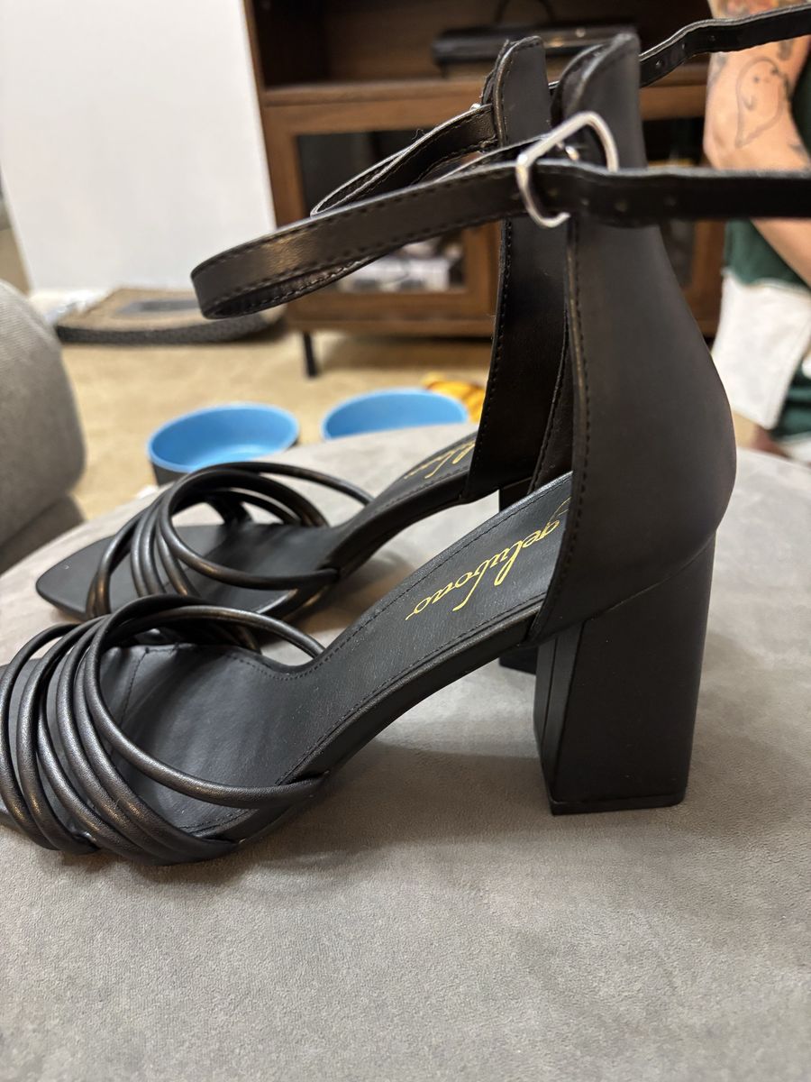 Variety of Women’s Shoes — Sizes 8.5–9